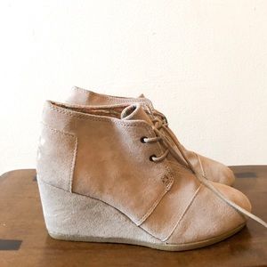 Toms Kala Suede Lace Up Booties